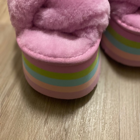 Ugg Multicolored Disco Knot Slides Size 10 - Picture 4 of 16